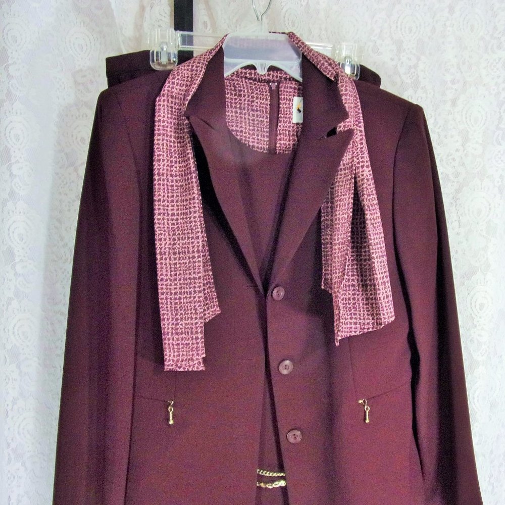 Studio Plum 5pcs LOT Weekender Jacket,  Dress, Pants, Scarf Belt  Size 10  NWOT